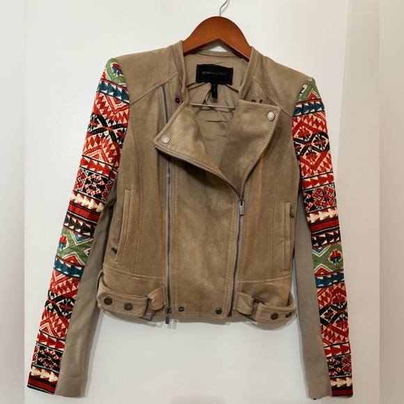 BCBGMAXAZRIA Women Tan Aztec/Tribal Print Faux Suede Peter Moto Jacket Small - Picture 4 of 15